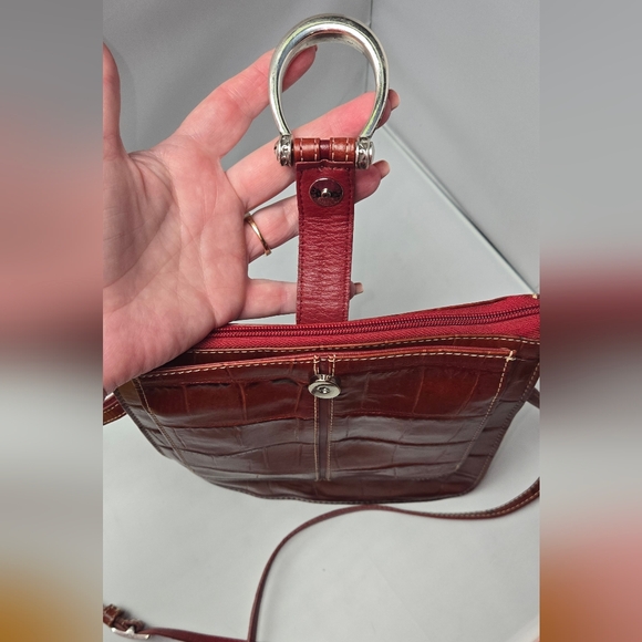 Brighton Croc-Embossed Wine Crossbody with Silver Ring - Picture 5 of 15